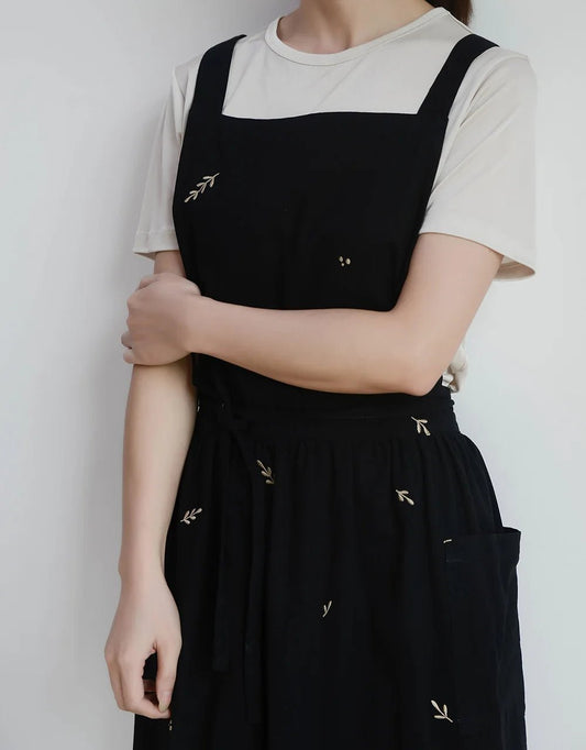 Cottage Pinafore Apron – Cross - Back Cotton Dress with Deep Pockets - The Tradwife