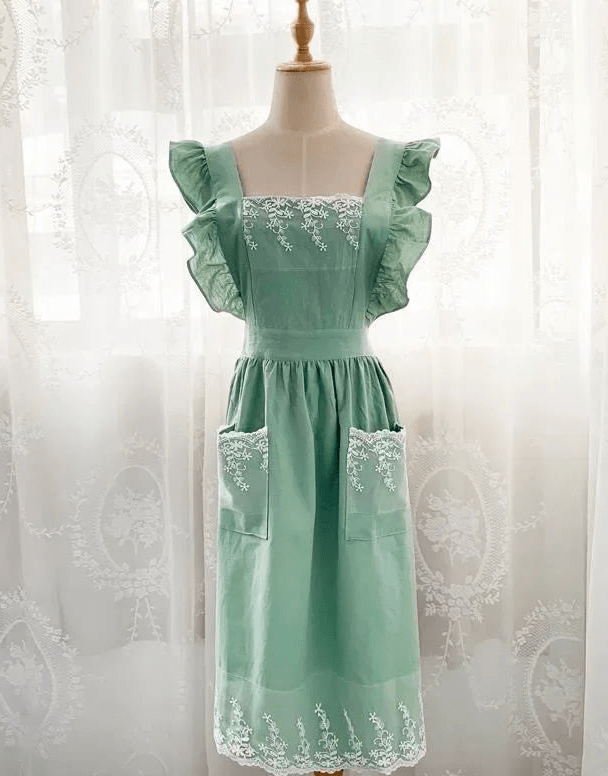 Ruffled Cotton - Linen Lace Apron – Vintage - Inspired Kitchen & Garden Wear - The Tradwife