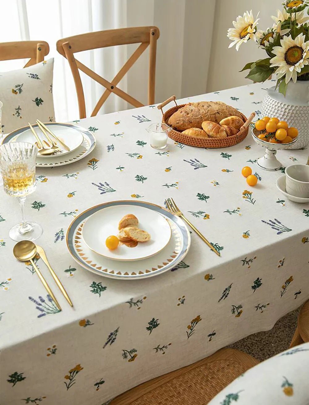 Vintage Floral Embroidered Tablecloth - The Tradwife