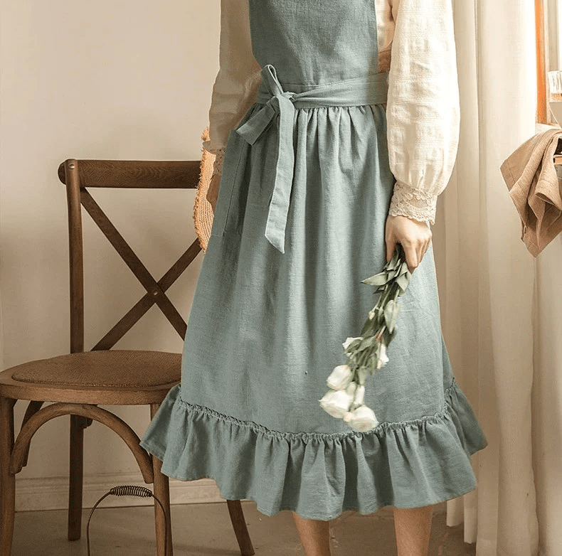 Vintage Ruffle Linen Apron – Rustic Rose Cotton Blend for Homemaking & Gardening - The Tradwife